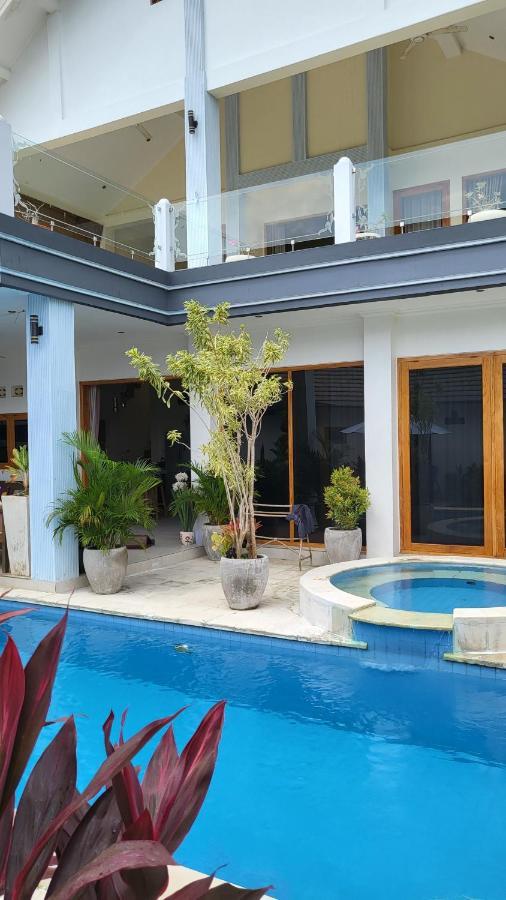 Kartika Villas Lovina  Exterior photo