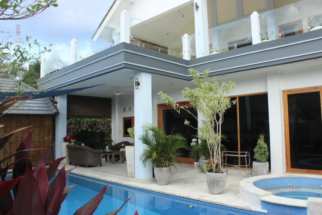 Kartika Villas Lovina  Exterior photo