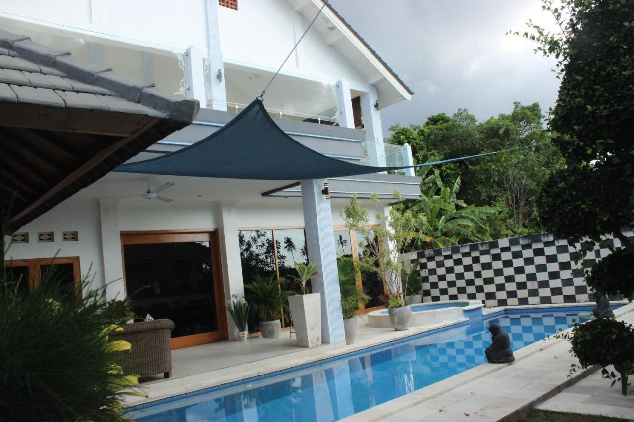 Kartika Villas Lovina  Exterior photo